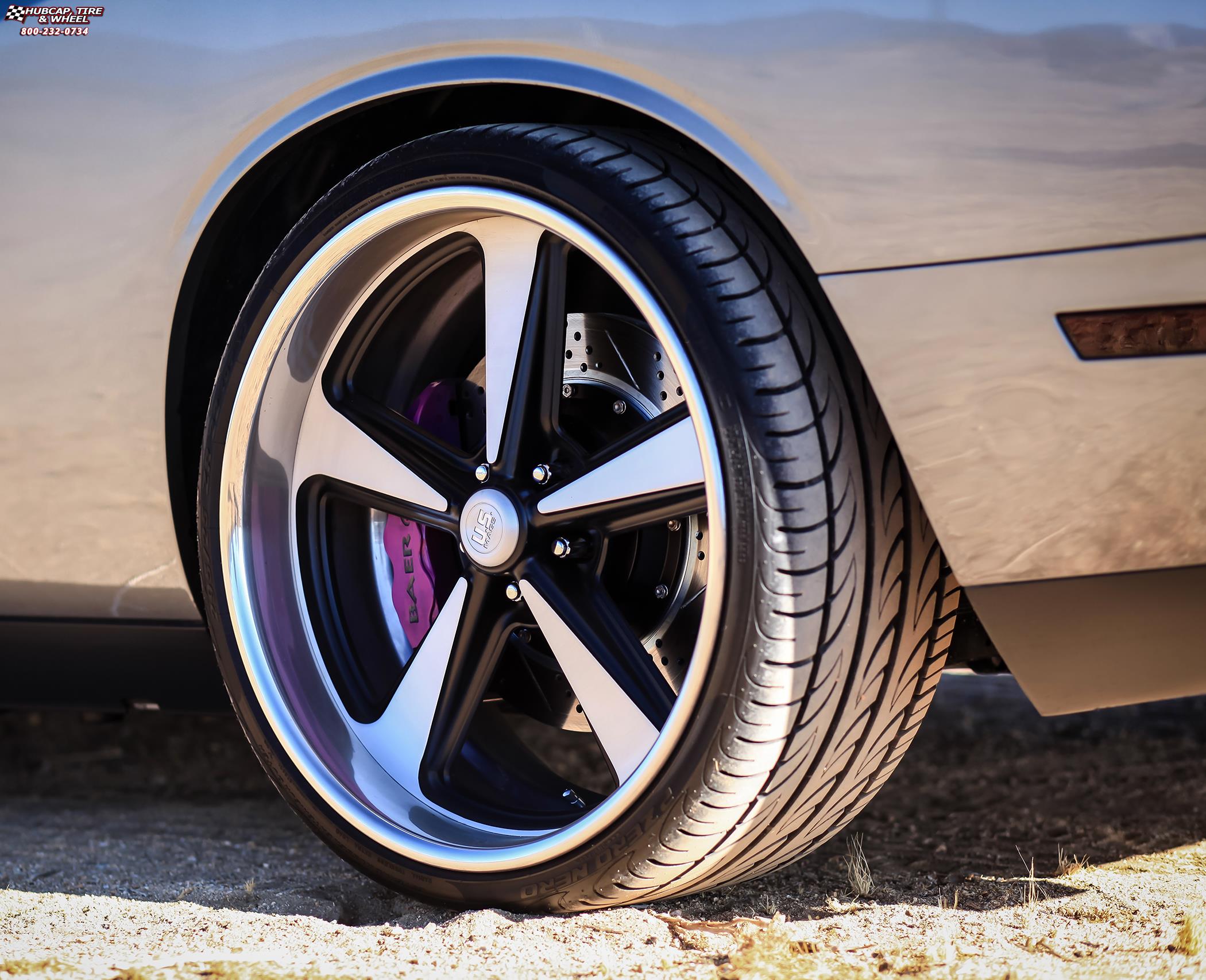 vehicle gallery/dodge challenger rt us mags bandit u418 22X9  Black Machined wheels and rims